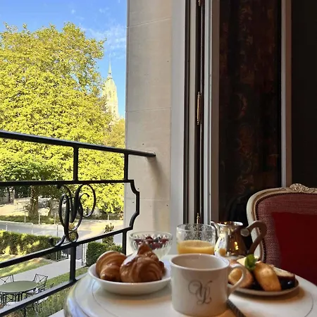 Lara Hotel 5*
