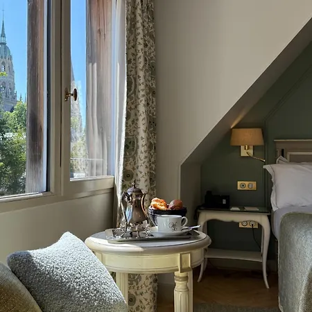 Lara Hotel Bayeux