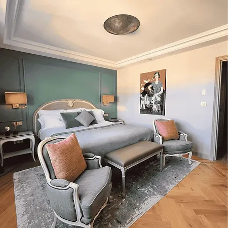 Lara Hotel 5*