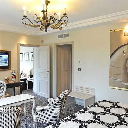 Hotell Lara Bayeux