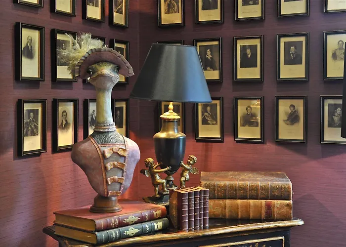 Отель Lara Байе