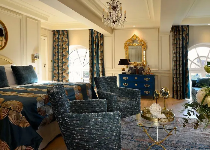 Отель Lara Байе